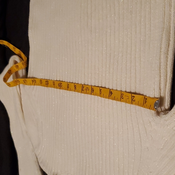 Old Navy off white & glittery material turtleneck sweater - Picture 9 of 11